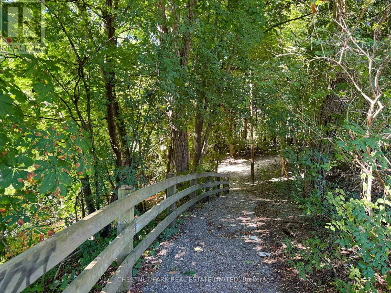 MAIN-99 Chatsworth Drive, Toronto, ON, M4R 1R8 - 23