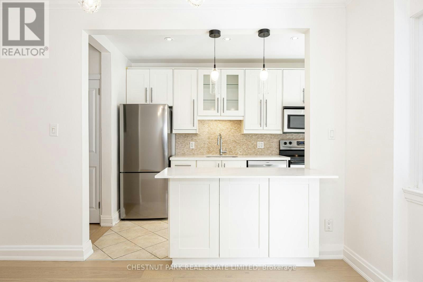 MAIN-99 Chatsworth Drive, Toronto, ON, M4R 1R8 - 13