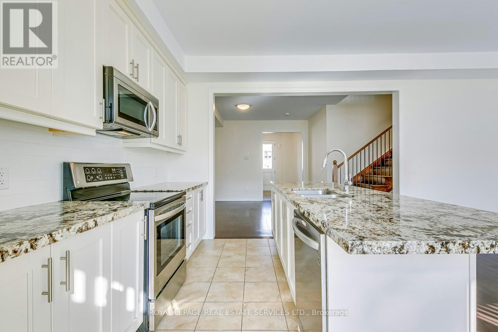22 Callon Drive, Hamilton, ON, L9K 3K9 - 12
