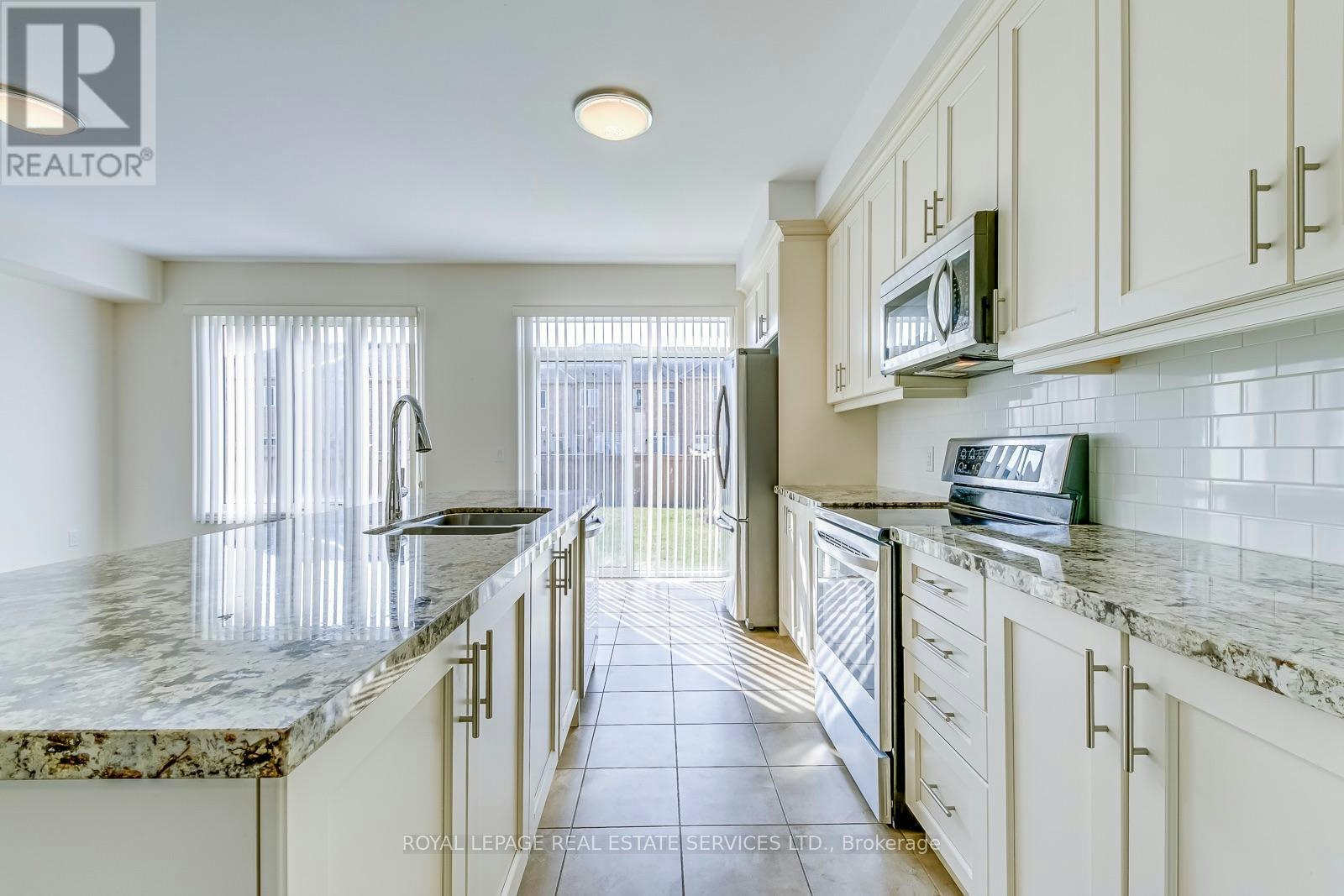 22 Callon Drive, Hamilton, ON, L9K 3K9 - 8