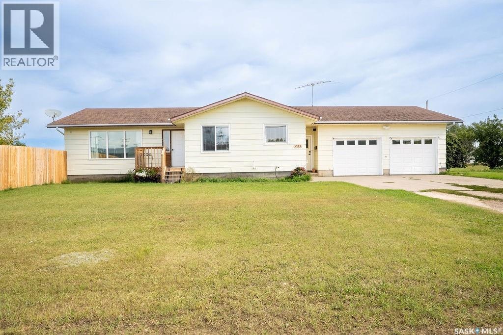701 1st Street, Hanley, SK, S0G 2E0