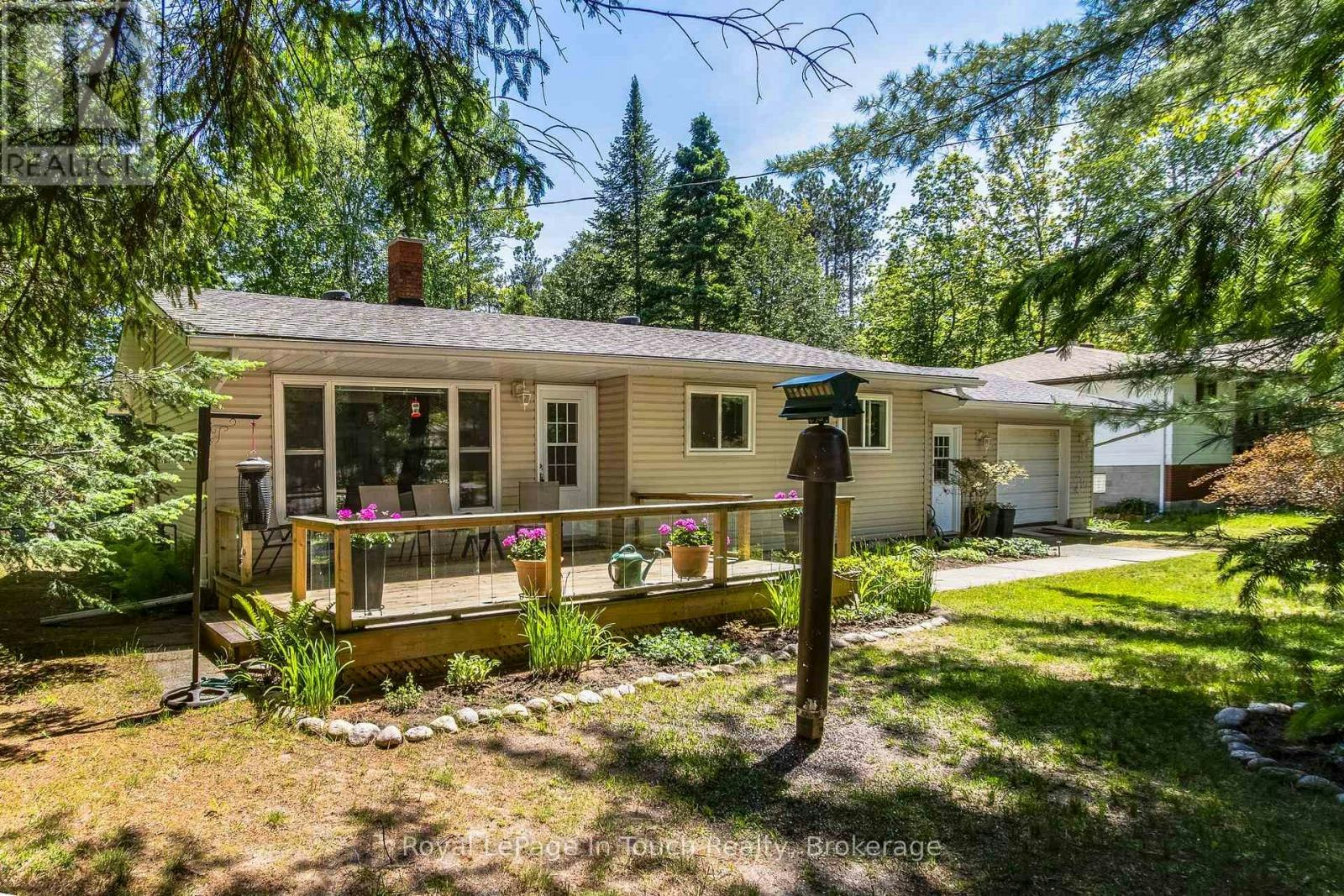 19 Adelard Road, Tiny, ON, L0L 2J0