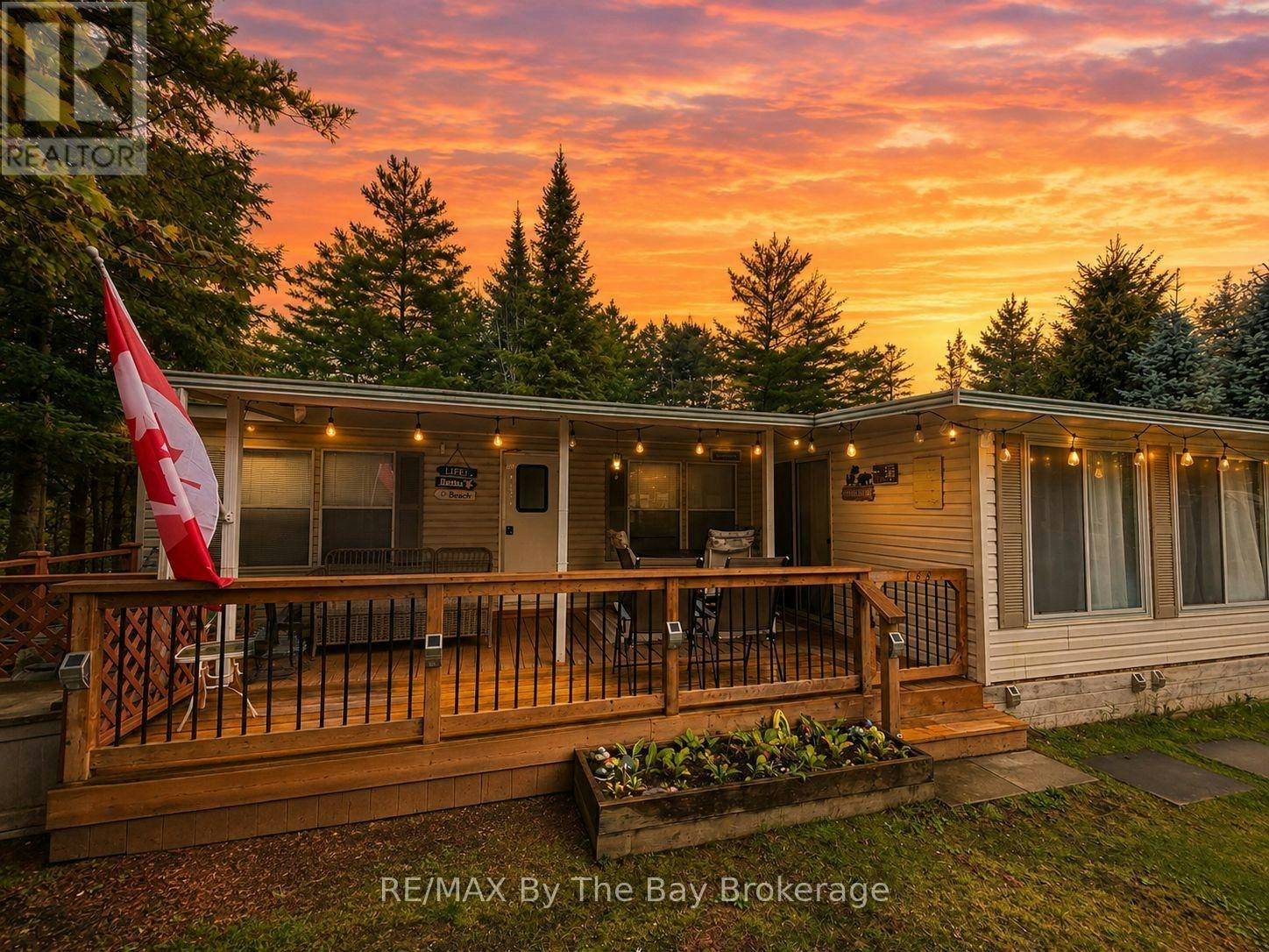 168-85 Theme Park Drive, Wasaga Beach, ON, L9Z 1X7