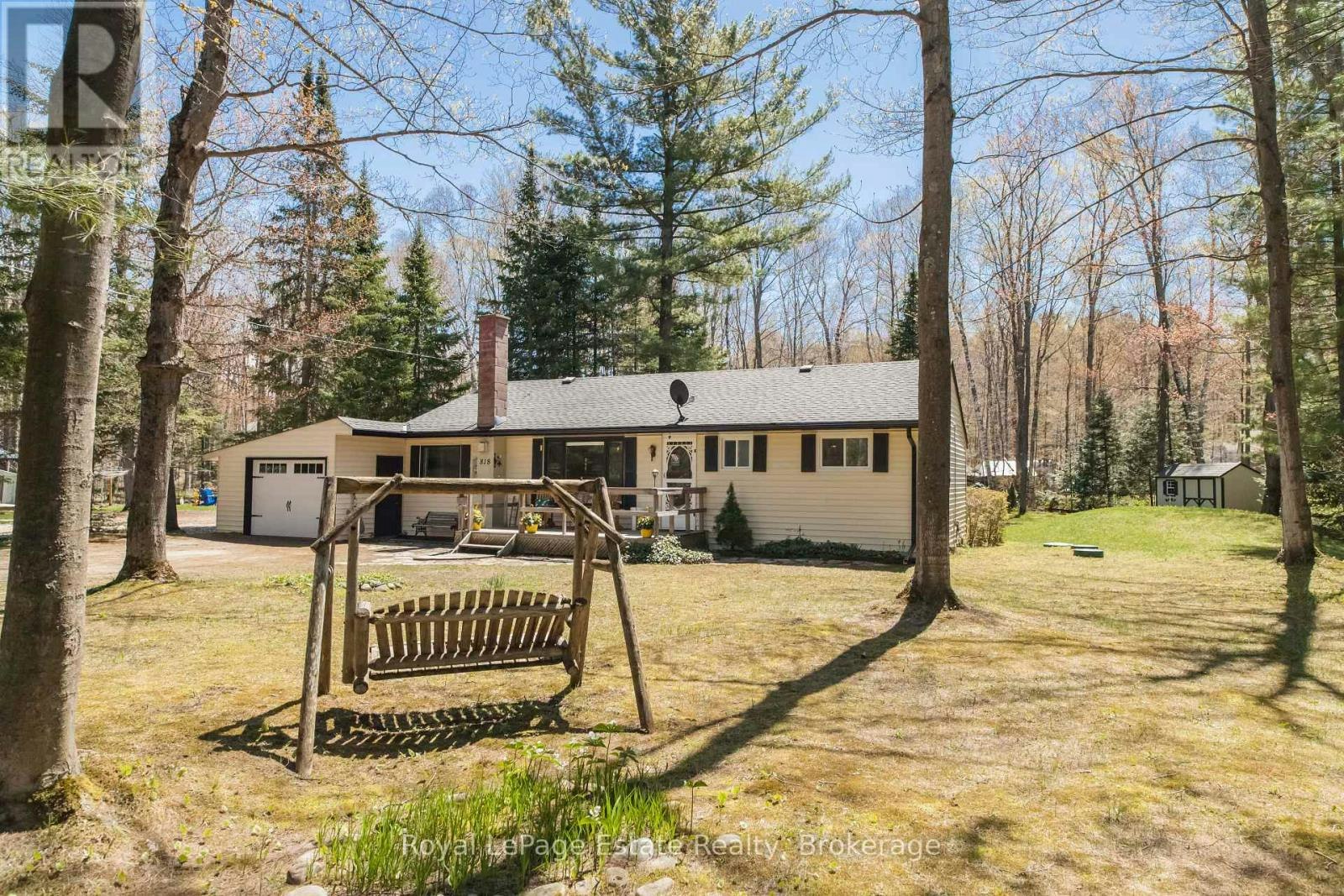818 Sixth Street N, South Bruce Peninsula, ON, N0H 2G0