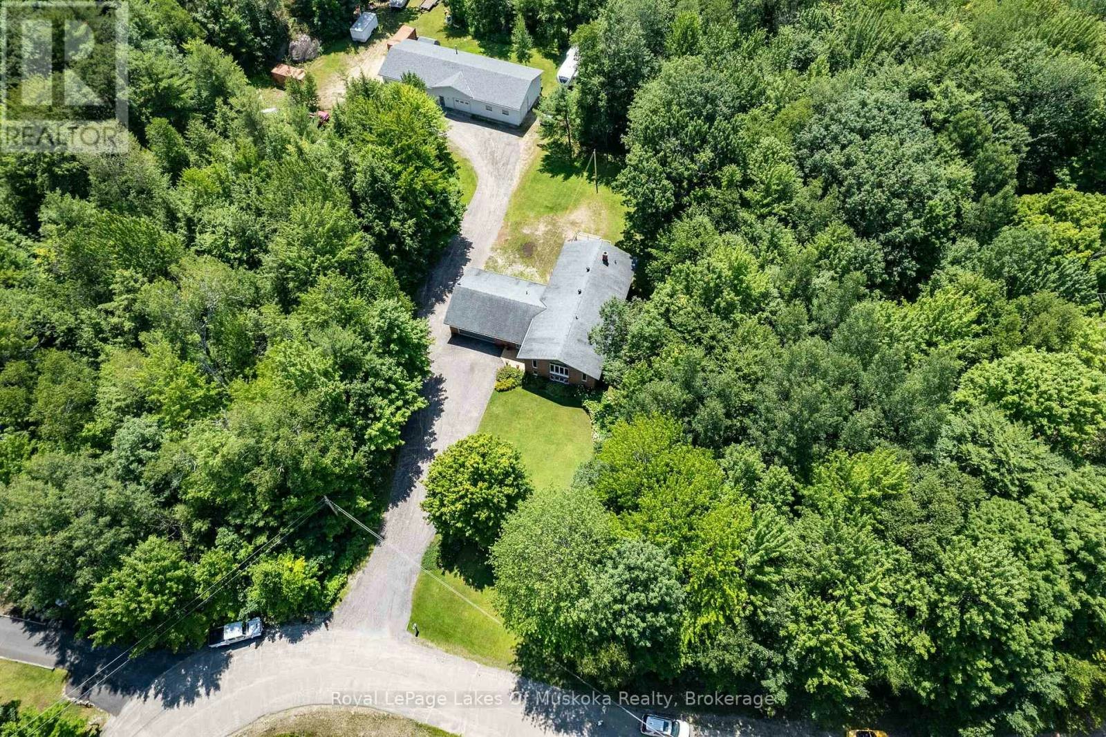 1020 Amelia Crescent, Gravenhurst, ON, P0E 1G0