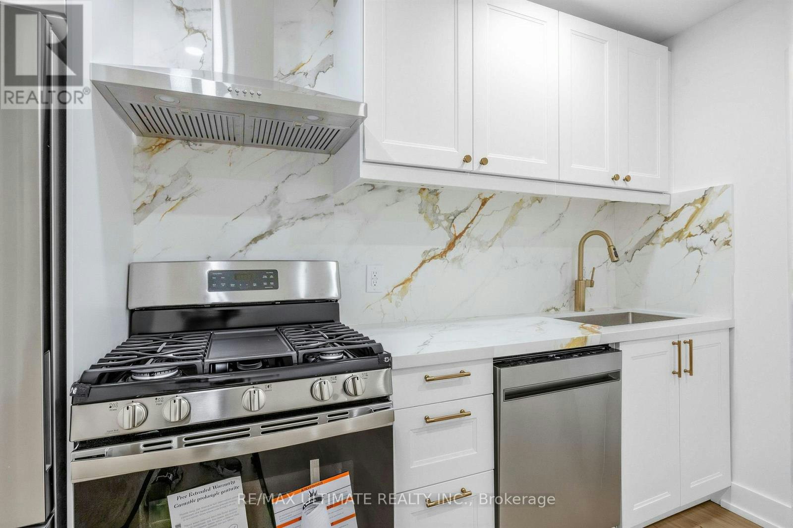 202-229 Spadina Avenue, Toronto, ON, M5T 2E2 - 9