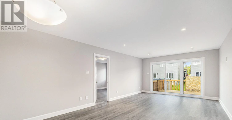 1227 Montblanc Crescent, Russell, ON, K0A 1W0 - 4