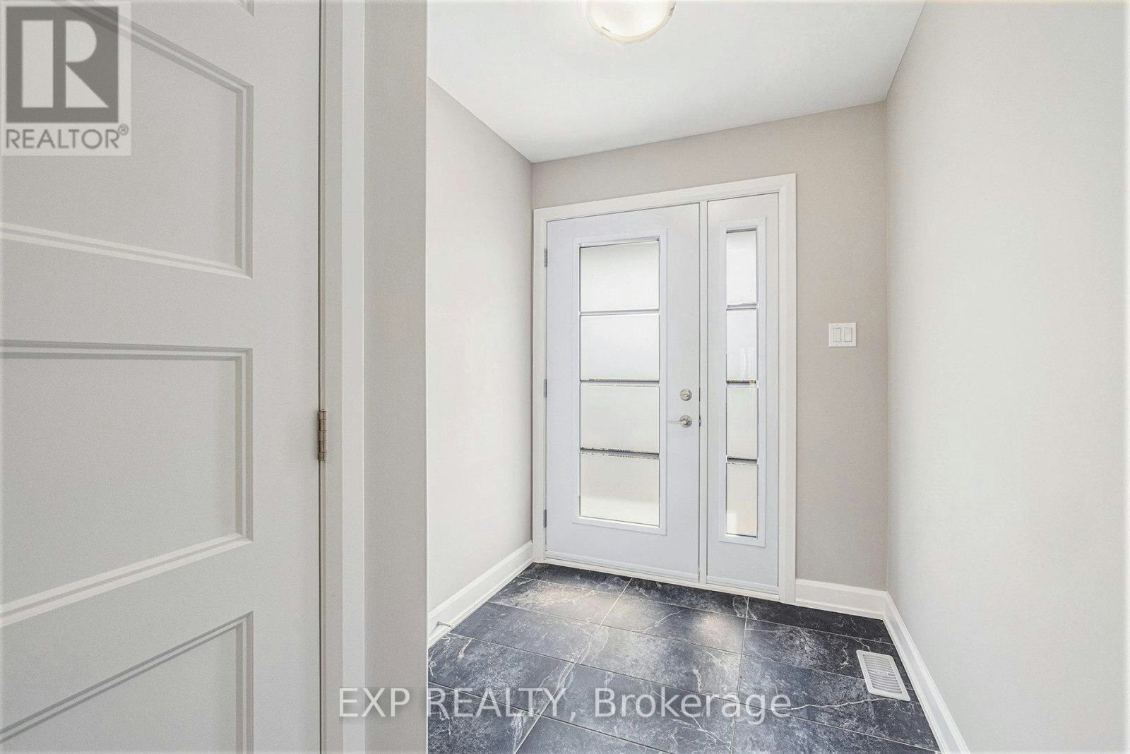 1227 Montblanc Crescent, Russell, ON, K0A 1W0 - 2