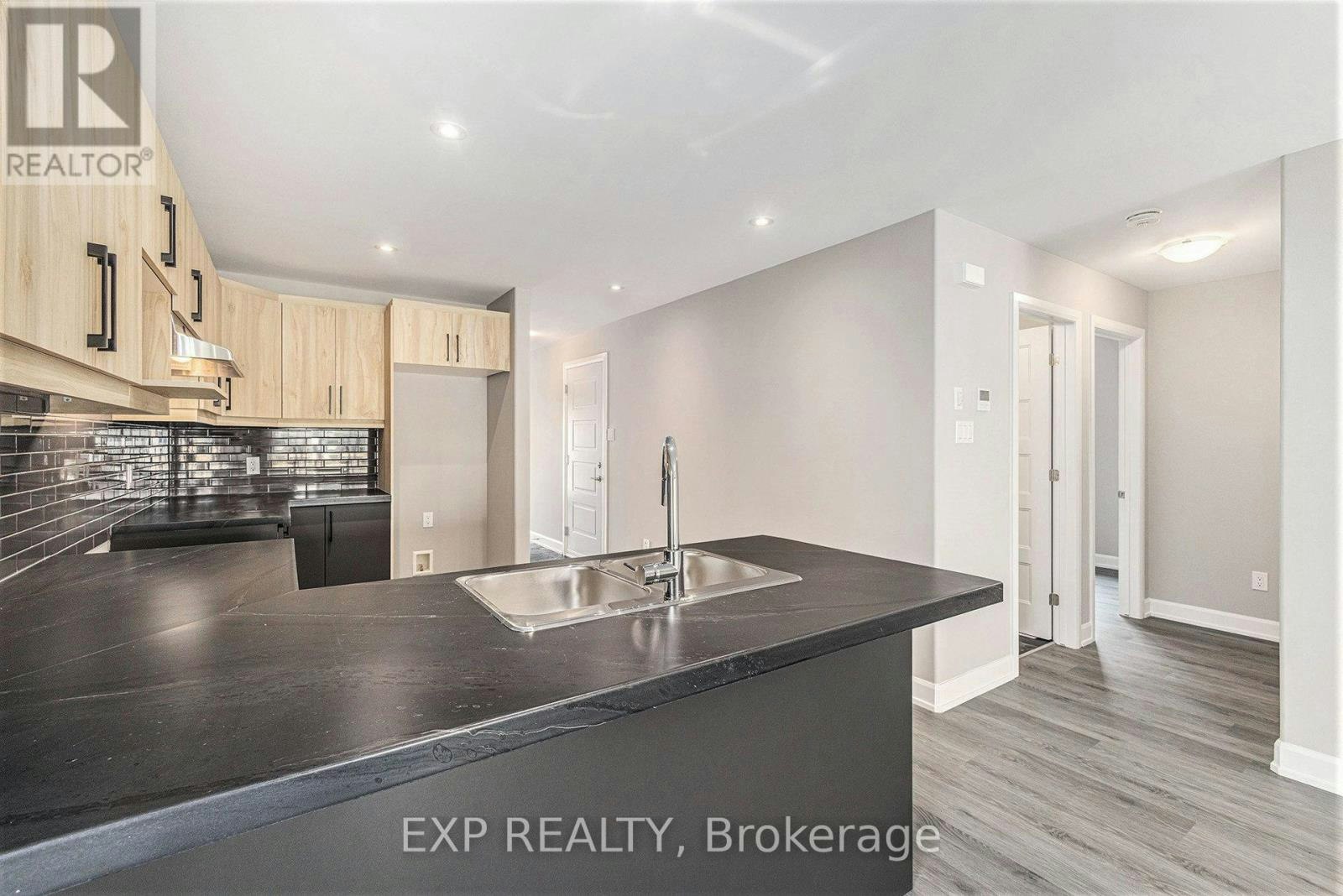 1227 Montblanc Crescent, Russell, ON, K0A 1W0 - 8