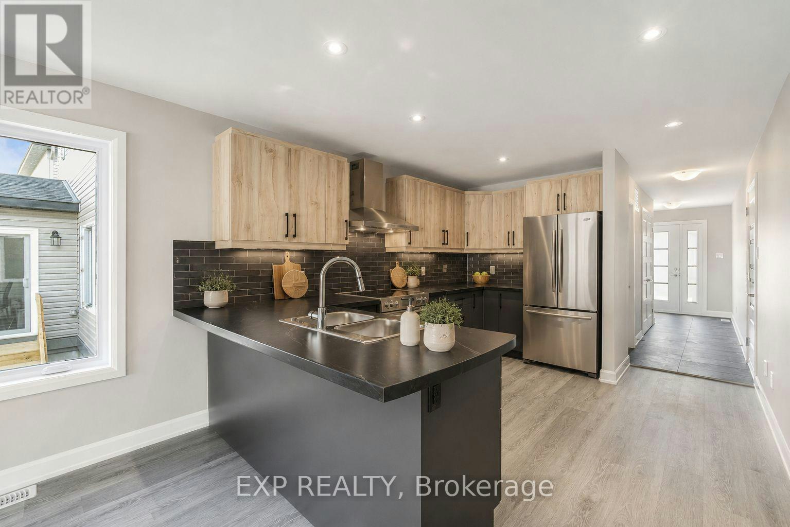 1227 Montblanc Crescent, Russell, ON, K0A 1W0 - 6