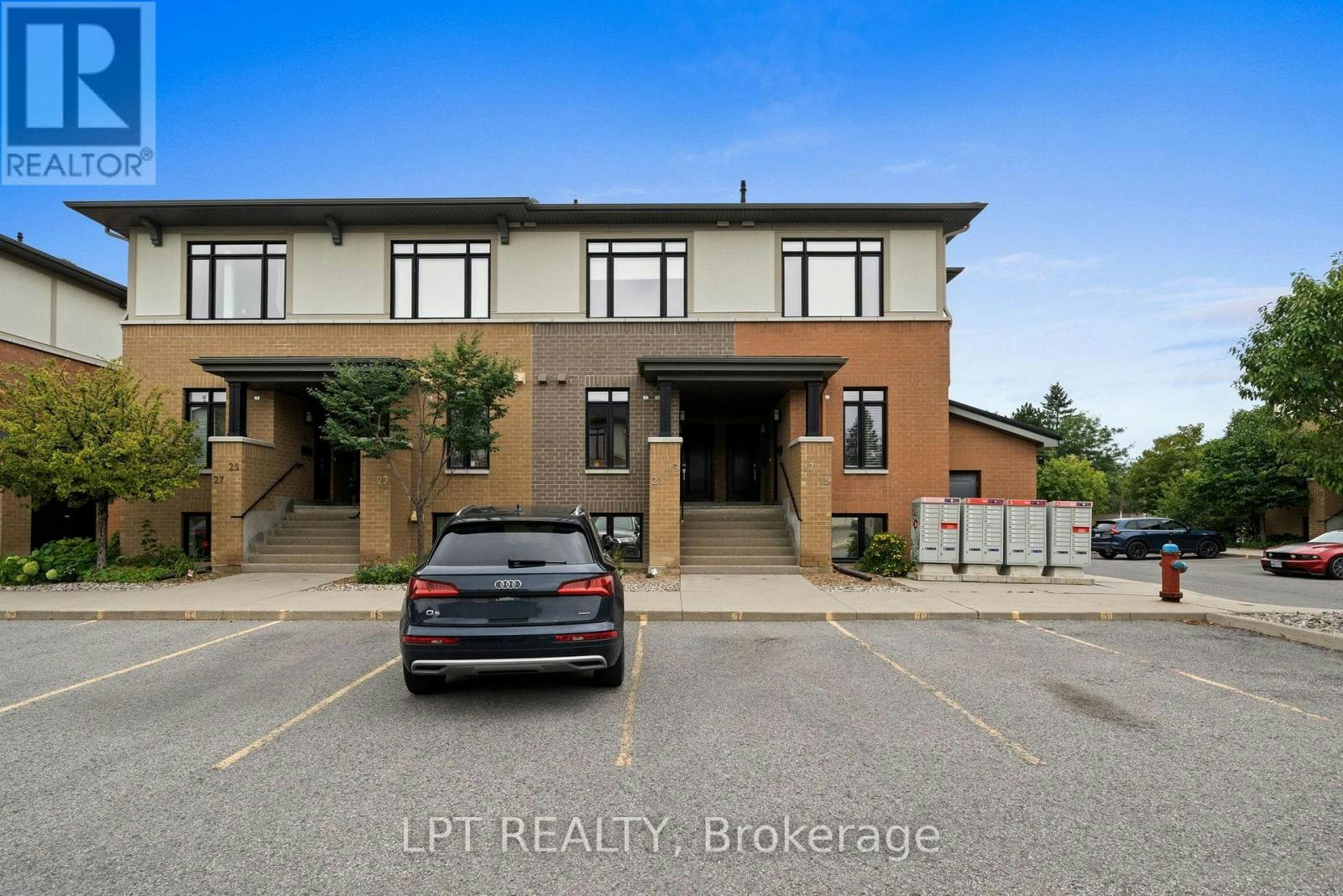 21 Bergeron Private, Ottawa, ON, K1C 0C2