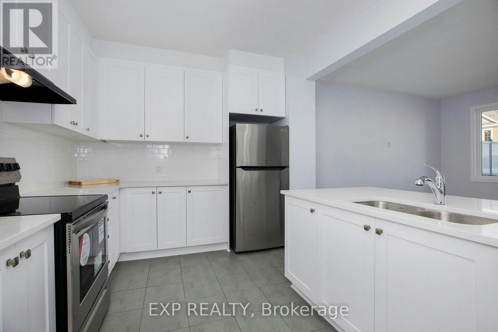 96 Ballinora Way, Ottawa, ON, K2S 0V5 - 3