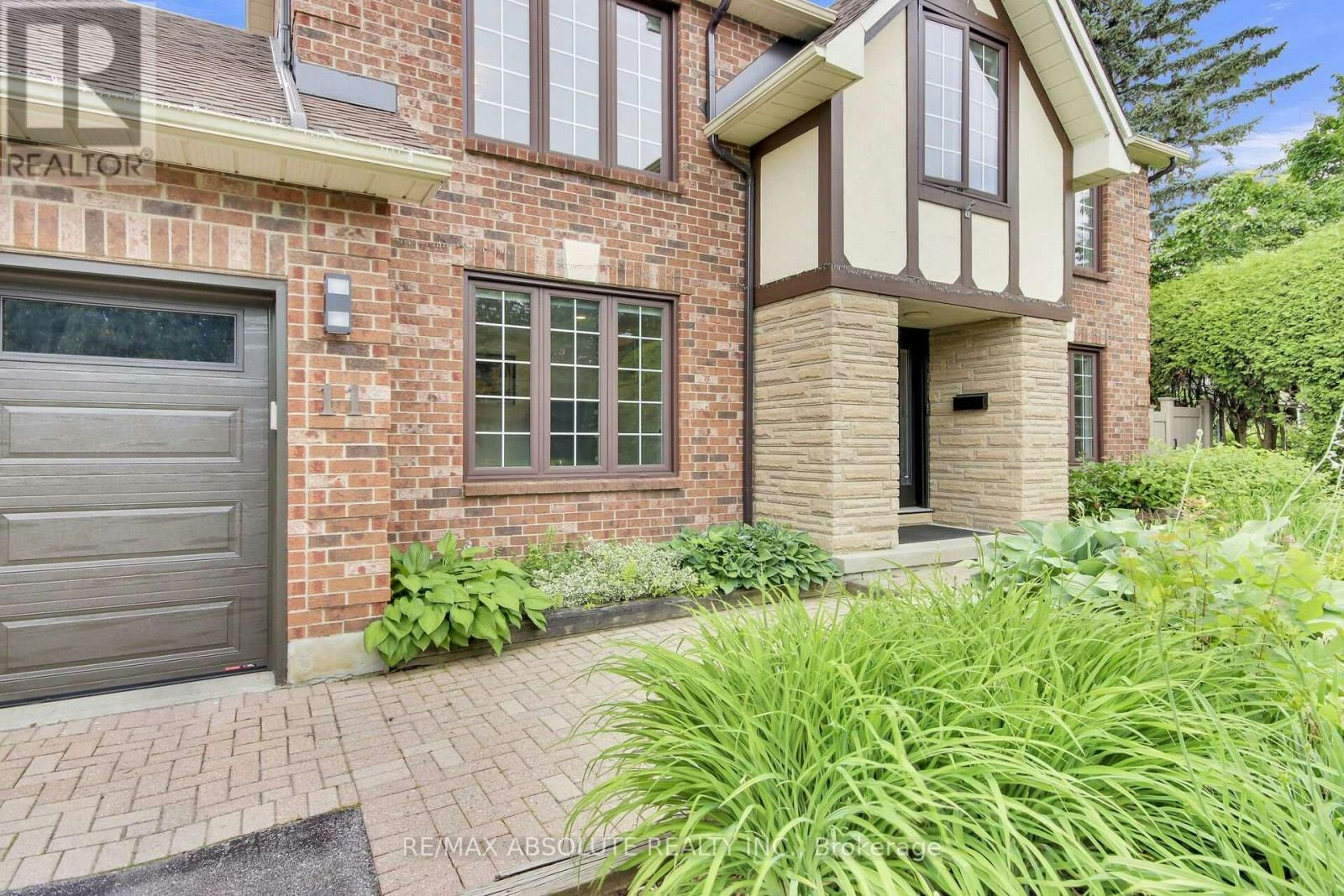 11 Cobb Court, Ottawa, ON, K2J 2K2 - 2