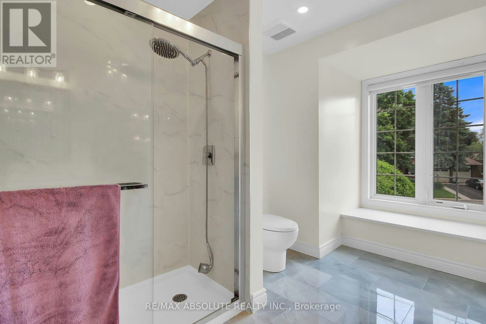11 Cobb Court, Ottawa, ON, K2J 2K2 - 38