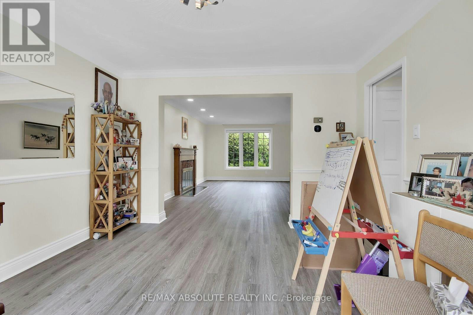 11 Cobb Court, Ottawa, ON, K2J 2K2 - 9