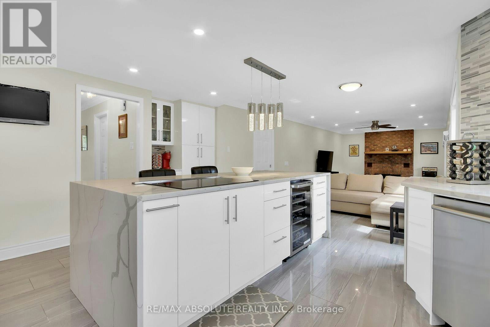 11 Cobb Court, Ottawa, ON, K2J 2K2 - 13