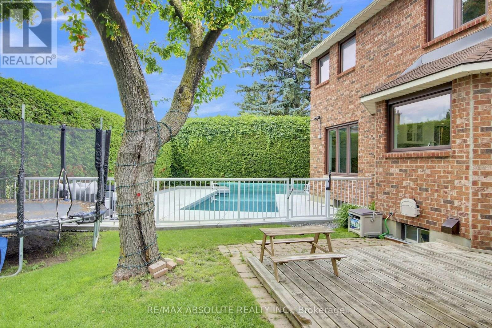 11 Cobb Court, Ottawa, ON, K2J 2K2 - 43