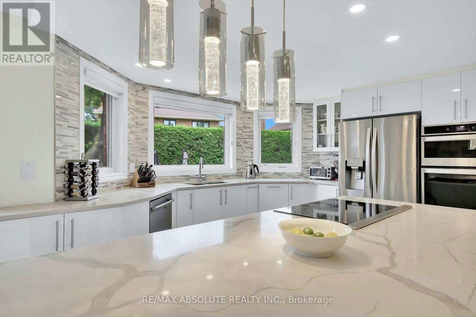 11 Cobb Court, Ottawa, ON, K2J 2K2 - 14