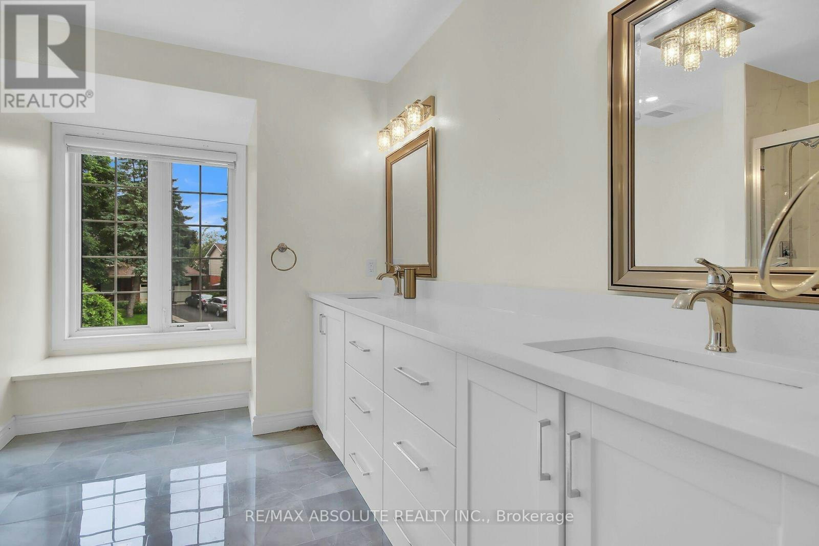 11 Cobb Court, Ottawa, ON, K2J 2K2 - 36
