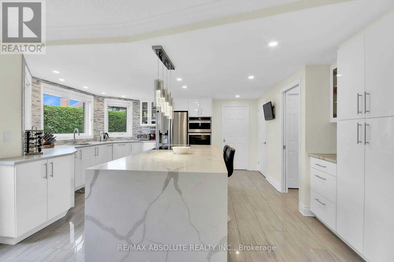 11 Cobb Court, Ottawa, ON, K2J 2K2 - 16