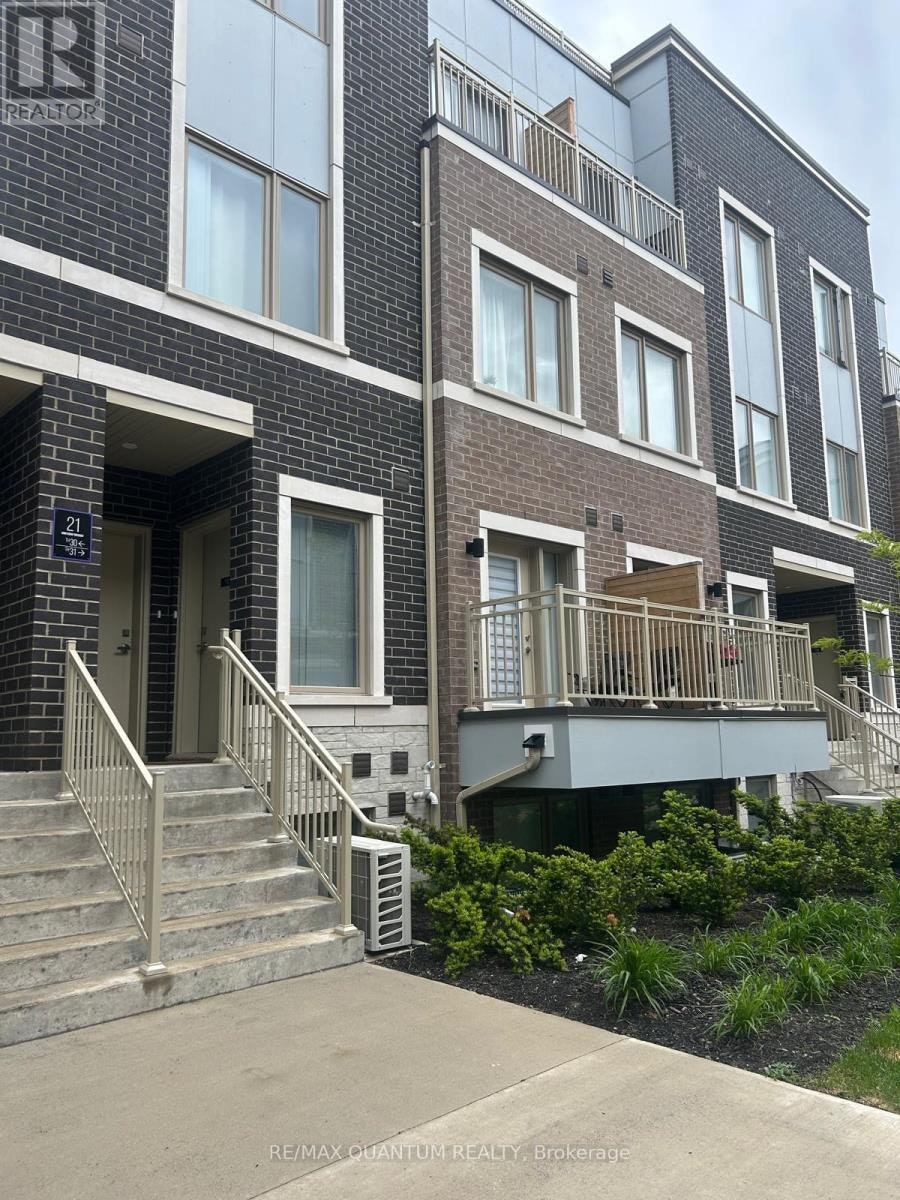 32-21 Honeycrisp Crescent, Vaughan, ON, L4K 0N6