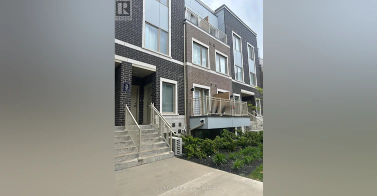 32-21 Honeycrisp Crescent, Vaughan, ON, L4K 0N6