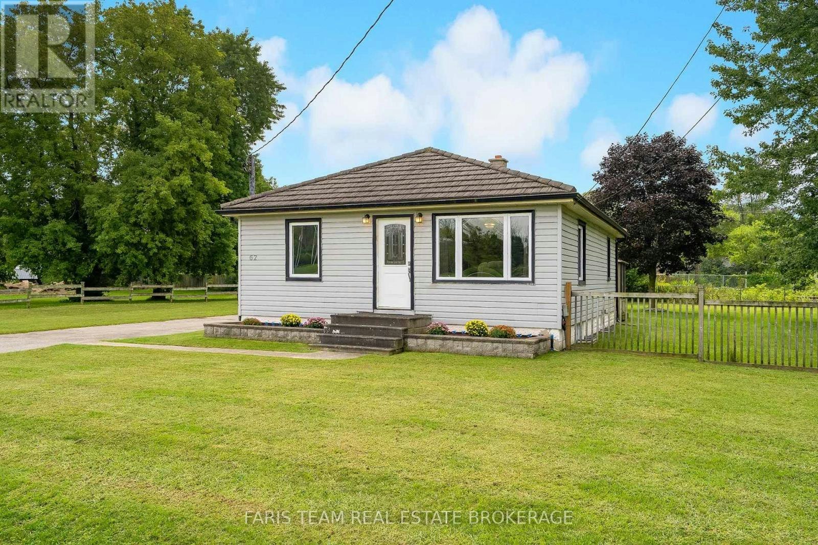 62 Toll Road, East Gwillimbury, ON, L9N 1G6