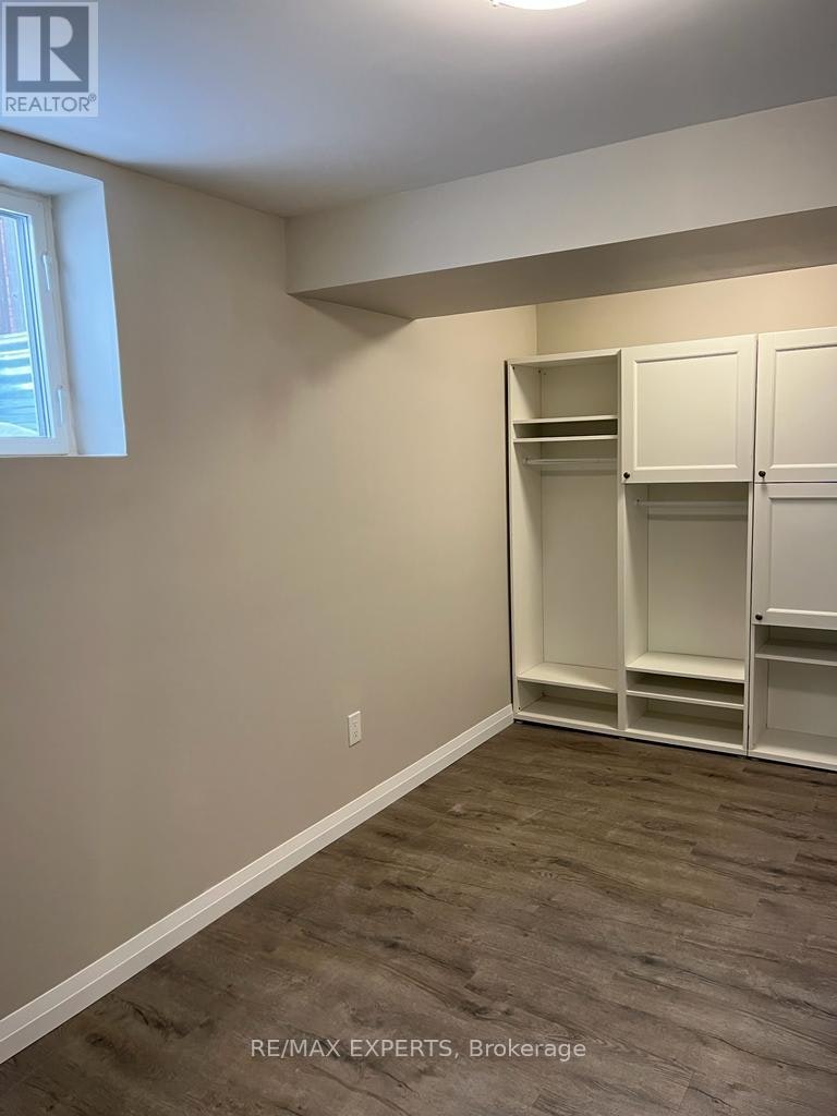 BSMT-70 Marsellus Drive, Barrie, ON, L4N 8R7 - 11