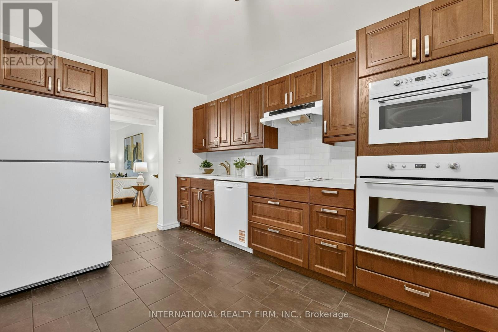 15-6855 Glen Erin Drive, Mississauga, ON, L5N 1P6 - 9