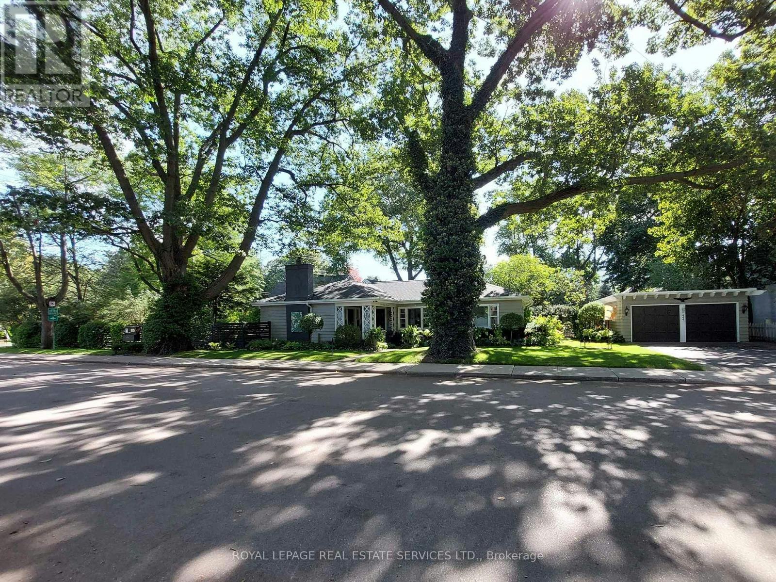 344 Maple Avenue, Oakville, ON, L6J 2H7