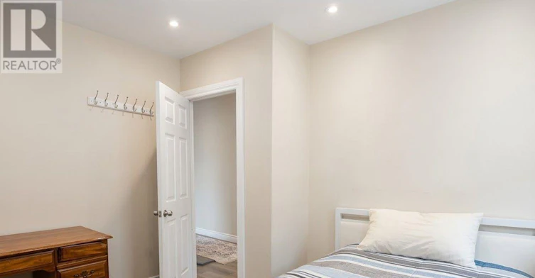 5-92 Trethewey Drive, Toronto, ON, M6M 4B4 - 9
