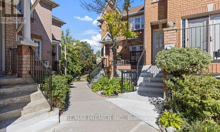 8-116 Rory Road