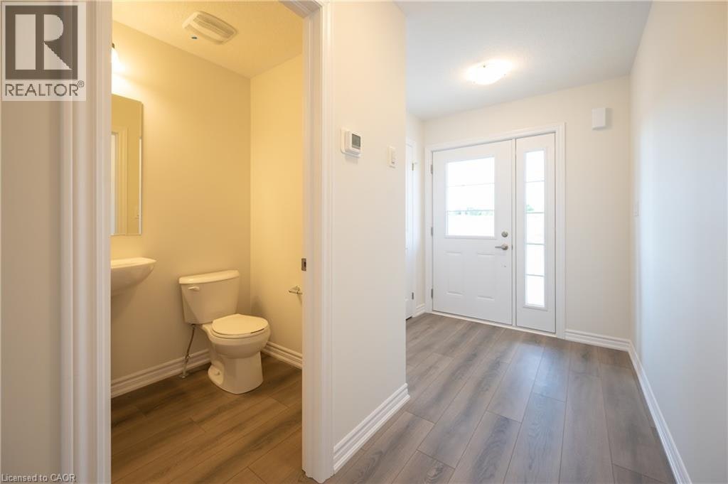 Upper-257 Benninger Drive, Kitchener, ON, N2E 0K1 - 2