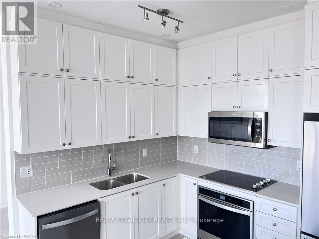 55 Duke Street, Kitchener, ON, N2H 0C9 - 8