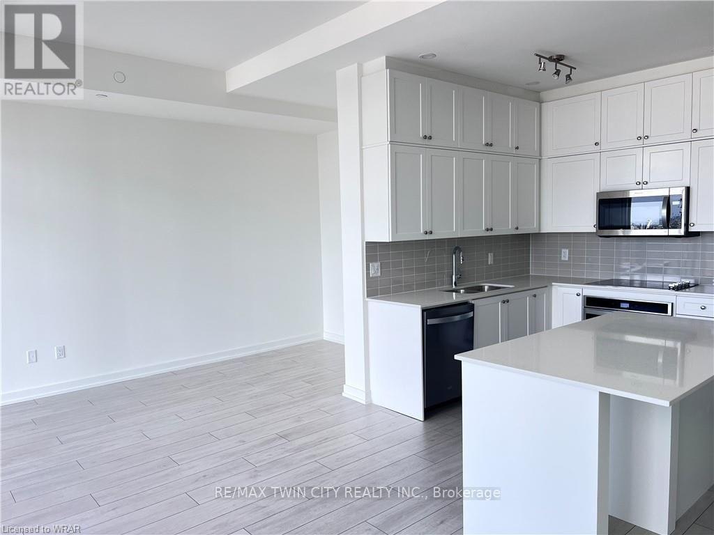 55 Duke Street, Kitchener, ON, N2H 0C9 - 9