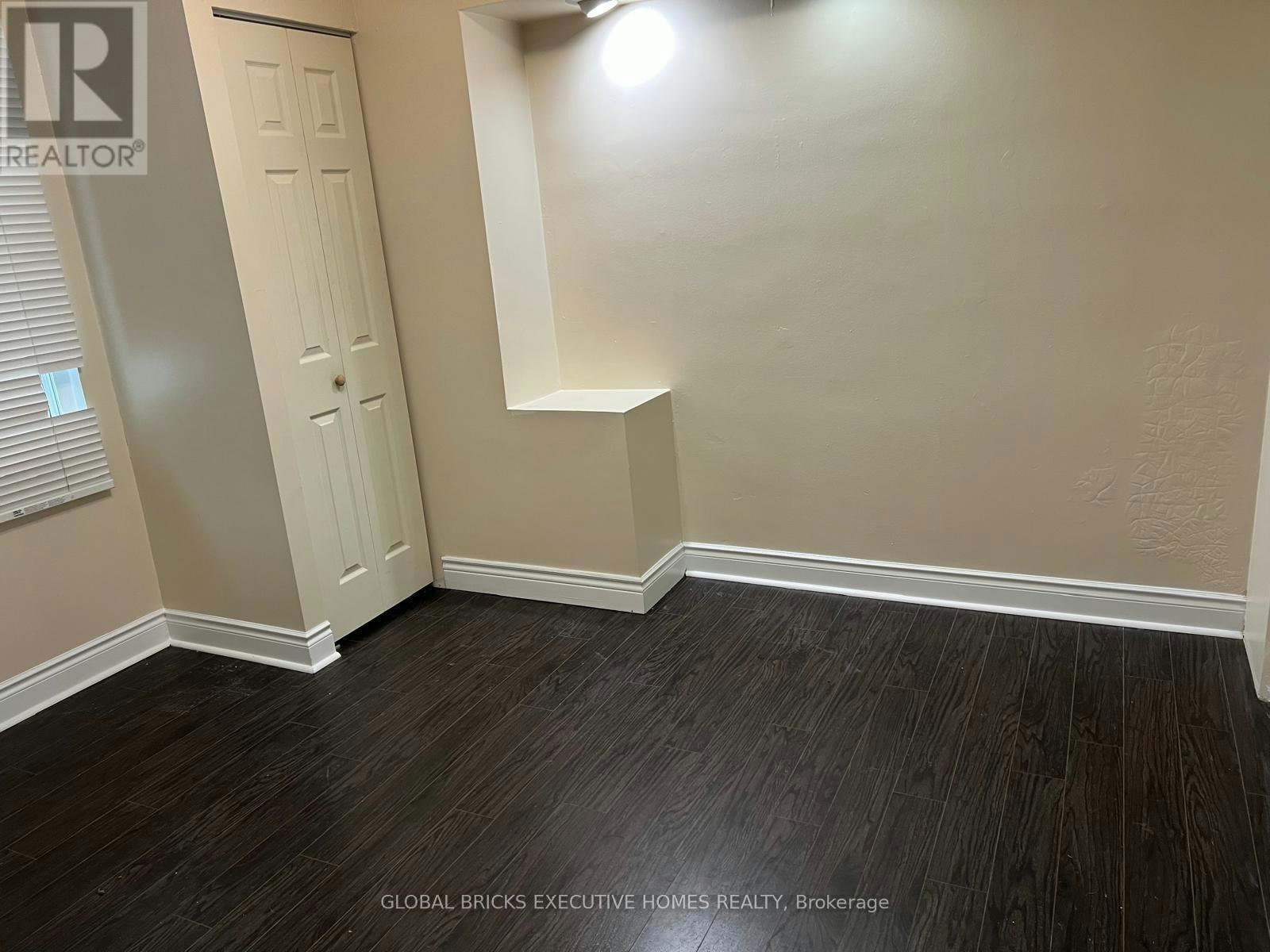 35 Luverne Avenue, Toronto, ON, M3H 1R7 - 7