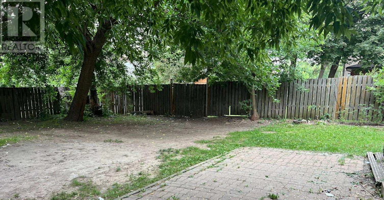 35 Luverne Avenue, Toronto, ON, M3H 1R7 - 24