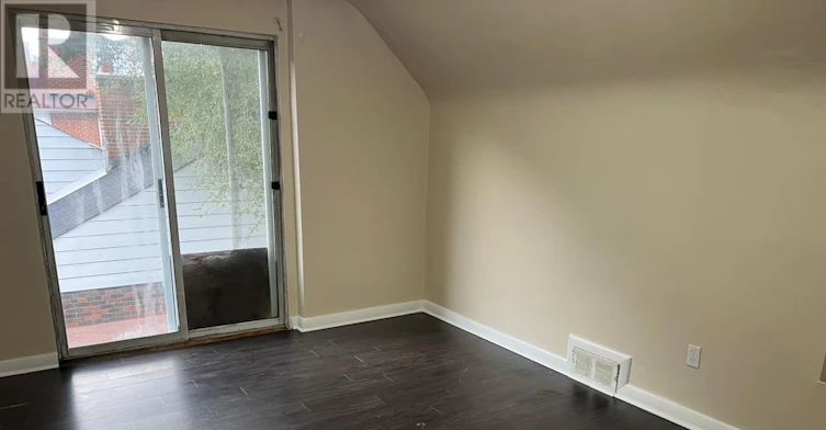 35 Luverne Avenue, Toronto, ON, M3H 1R7 - 8