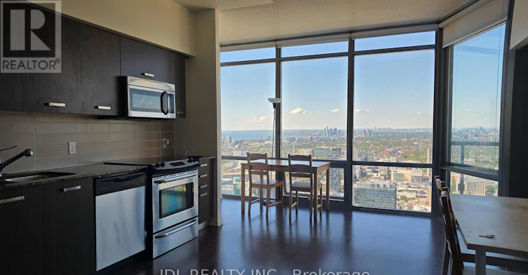 4702-832 Bay Street, Toronto, ON, M5S 1Z6