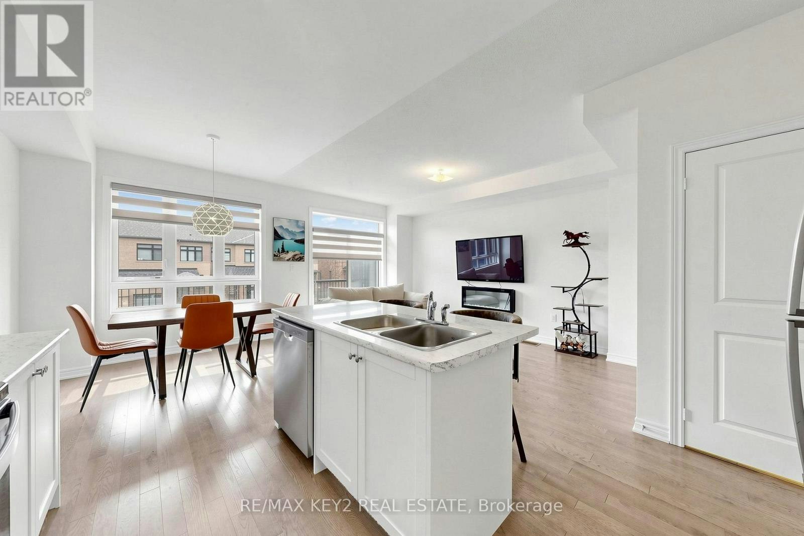 2955 Starlight Drive, Pickering, ON, L1X 0S1 - 11