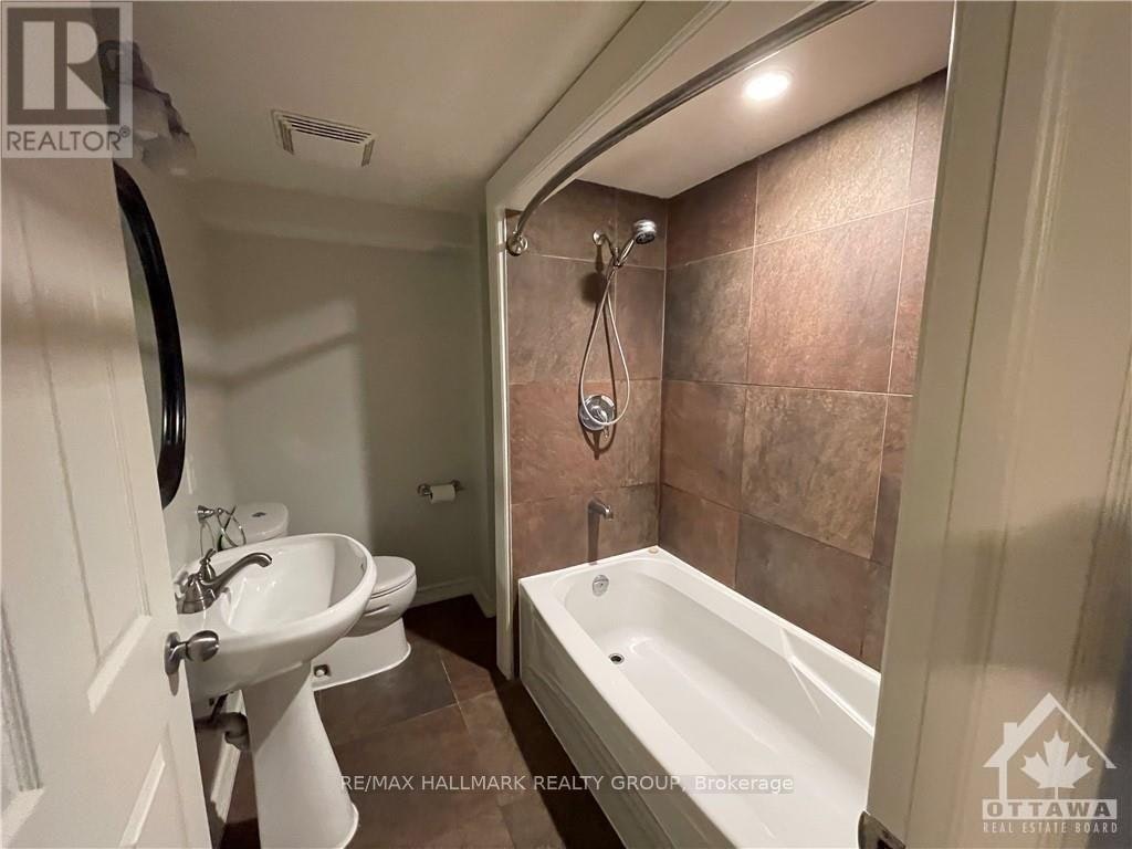 2 Indian Road, Ottawa, ON, K2G 1N4 - 14
