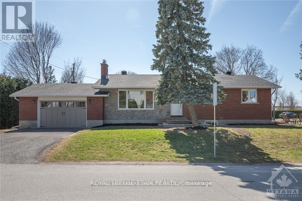 2 Indian Road, Ottawa, ON, K2G 1N4