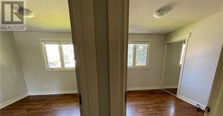 2 Indian Road, Ottawa, ON, K2G 1N4 - 5