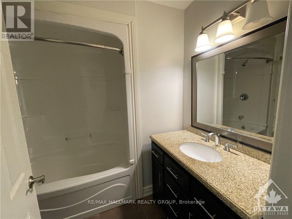 2 Indian Road, Ottawa, ON, K2G 1N4 - 8