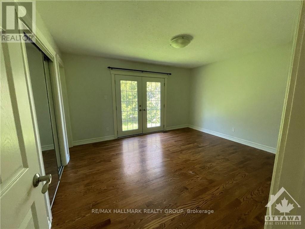 2 Indian Road, Ottawa, ON, K2G 1N4 - 6