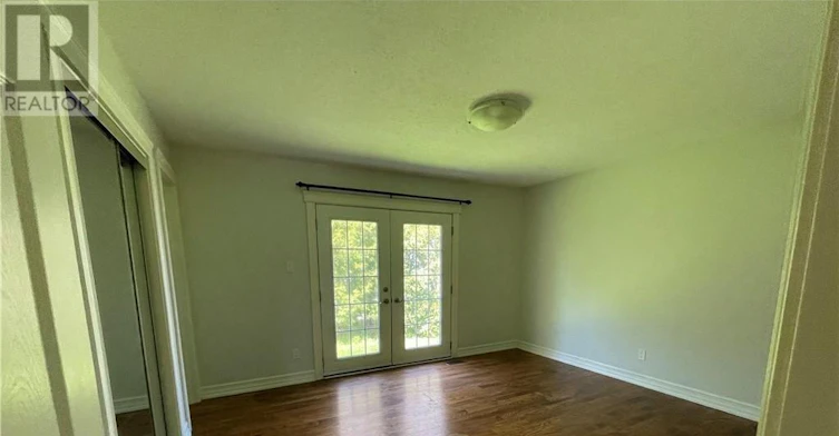 2 Indian Road, Ottawa, ON, K2G 1N4 - 6