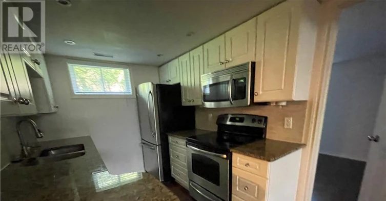 2 Indian Road, Ottawa, ON, K2G 1N4 - 13