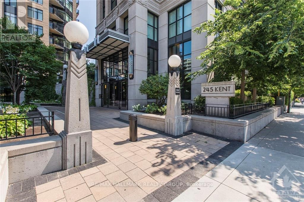 908-245 Kent Street, Ottawa, ON, K2P 0A5 - 3