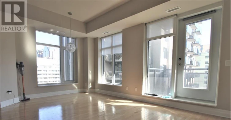 908-245 Kent Street, Ottawa, ON, K2P 0A5 - 10