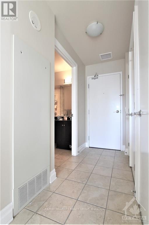 908-245 Kent Street, Ottawa, ON, K2P 0A5 - 9